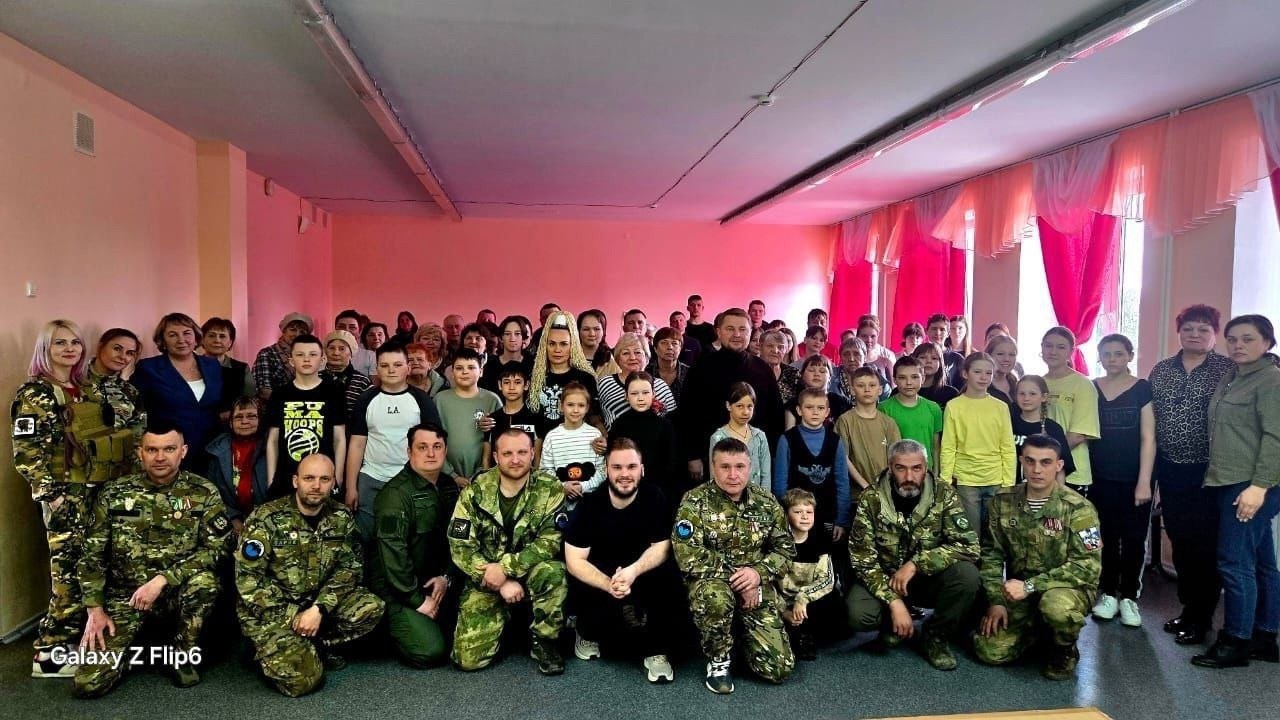 Встреча с координаторами гуманитарной миссии.